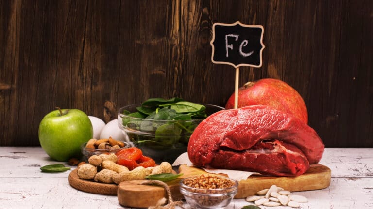 O Ferro na Saúde: Importância, Benefícios e Como Garantir sua Ingestão