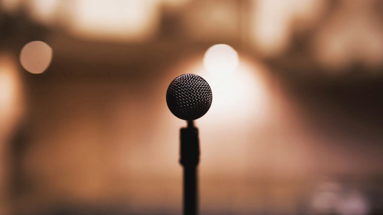 Discover essential techniques for crafting impactful speeches that leave a lasting impression on any audience.